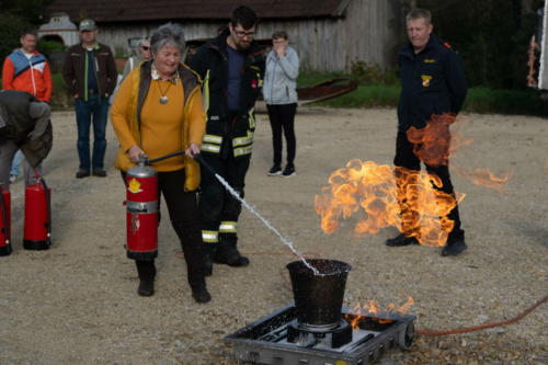 Feuerlöschervorführung (c)ReinhardEmsenhuber-WEB-09