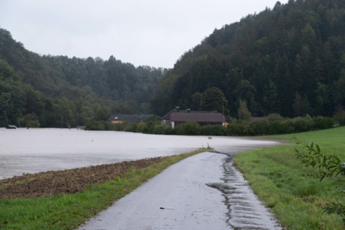 Hochwassereinsatz-Mannersdorfl(c)FF-Mannersdorf-ReinhardEmsenhuber-10