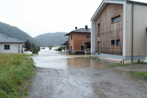 Hochwassereinsatz-Mannersdorfl(c)FF-Mannersdorf-ReinhardEmsenhuber-15