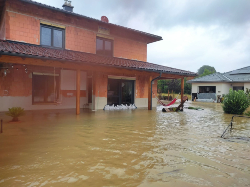 Hochwassereinsatz-Mannersdorfl(c)FF-Mannersdorf-ReinhardEmsenhuber-23