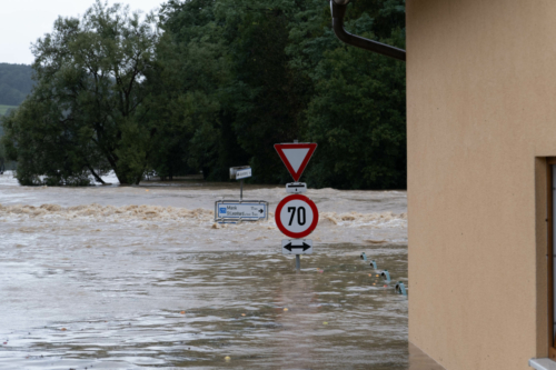 Hochwassereinsatz-Mannersdorfl(c)FF-Mannersdorf-ReinhardEmsenhuber-6