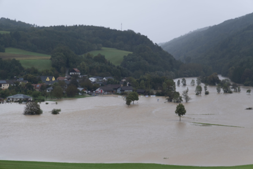 Hochwassereinsatz-Mannersdorfl(c)FF-Mannersdorf-ReinhardEmsenhuber-9