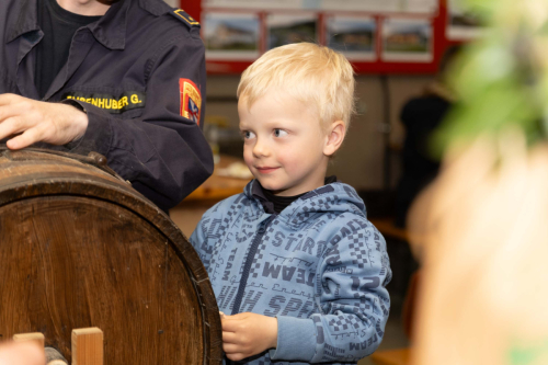 Maibaumaufstellen-2026-cReinhardEmsenhuber-107