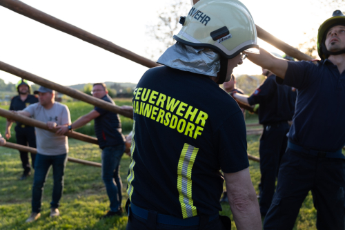 Maibaumaufstellen2025 cReinhardEmsenhuber-19