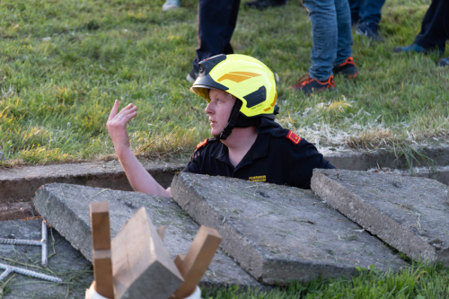 Maibaumaufstellen2025 cReinhardEmsenhuber-39