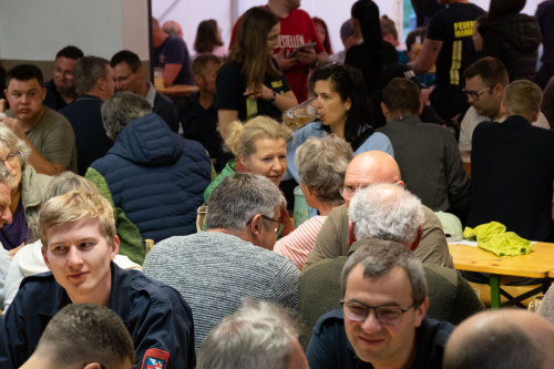 Maibaumaufstellen2025 cReinhardEmsenhuber-59