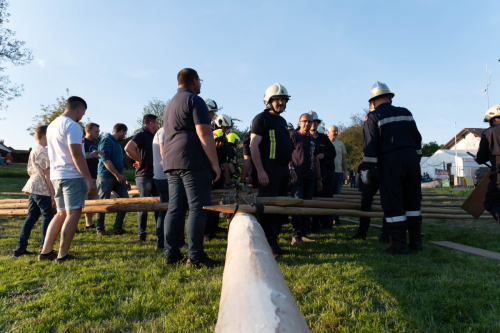 Maibaumaufstellen2025 cReinhardEmsenhuber-08