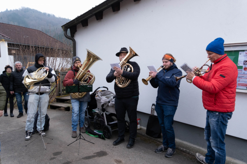 Weihnachten im Dorf 2024-9784 (1) (1)